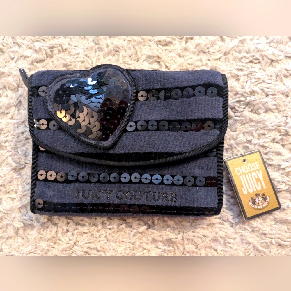 Nwt juicy couture y2k striped navy velour and sequin wallet with heart 2002